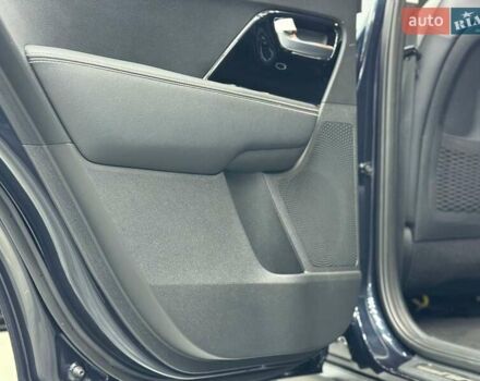 Синій Кіа Niro, об'ємом двигуна 0 л та пробігом 90 тис. км за 19989 $, фото 33 на Automoto.ua