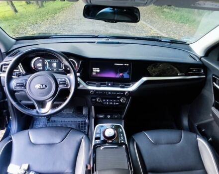 Киа Niro 2020 в Львове на Automoto.ua Синий Киа Niro, объемом двигателя 0 л и пробегом 135 тыс. км за 19870 $, фото 21 на Automoto.ua