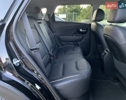 Синій Кіа Niro, об'ємом двигуна 0 л та пробігом 106 тис. км за 21900 $, фото 98 на Automoto.ua