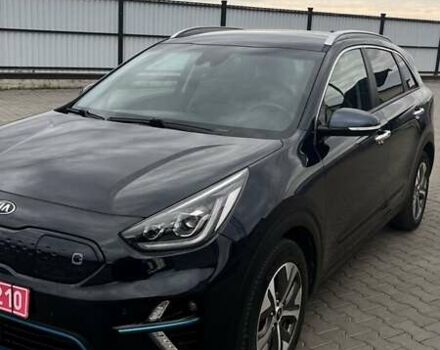 Синій Кіа Niro, об'ємом двигуна 0 л та пробігом 135 тис. км за 18750 $, фото 1 на Automoto.ua