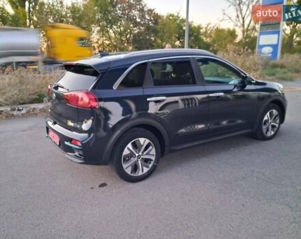 Синій Кіа Niro, об'ємом двигуна 0 л та пробігом 105 тис. км за 21193 $, фото 2 на Automoto.ua