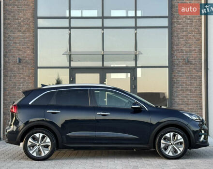 Синий Киа Niro, объемом двигателя 0 л и пробегом 130 тыс. км за 18900 $, фото 18 на Automoto.ua