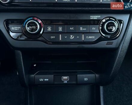 Синий Киа Niro, объемом двигателя 0 л и пробегом 58 тыс. км за 22900 $, фото 55 на Automoto.ua