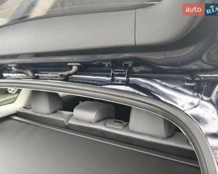 Синій Кіа Niro, об'ємом двигуна 0 л та пробігом 150 тис. км за 18000 $, фото 40 на Automoto.ua