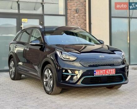 Синий Киа Niro, объемом двигателя 0 л и пробегом 90 тыс. км за 19999 $, фото 24 на Automoto.ua
