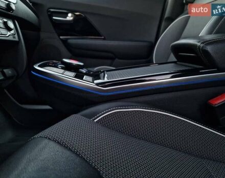Синий Киа Niro, объемом двигателя 0 л и пробегом 168 тыс. км за 19300 $, фото 32 на Automoto.ua