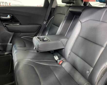 Синий Киа Niro, объемом двигателя 0 л и пробегом 100 тыс. км за 20950 $, фото 10 на Automoto.ua