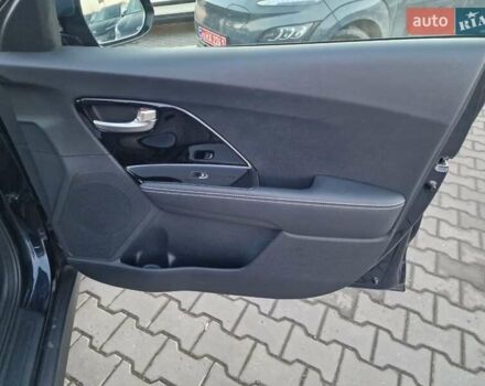 Синий Киа Niro, объемом двигателя 0 л и пробегом 168 тыс. км за 19300 $, фото 38 на Automoto.ua