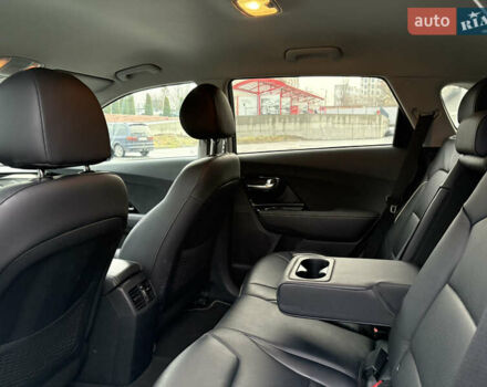 Синий Киа Niro, объемом двигателя 0 л и пробегом 101 тыс. км за 19900 $, фото 42 на Automoto.ua