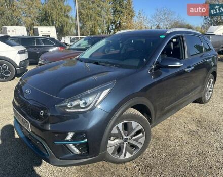 Киа Niro 2020 в Львове на Automoto.ua Синий Киа Niro, объемом двигателя 0 л и пробегом 149 тыс. км за 19900 $, фото 2 на Automoto.ua