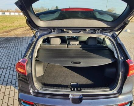 Синий Киа Niro, объемом двигателя 0 л и пробегом 108 тыс. км за 19900 $, фото 20 на Automoto.ua