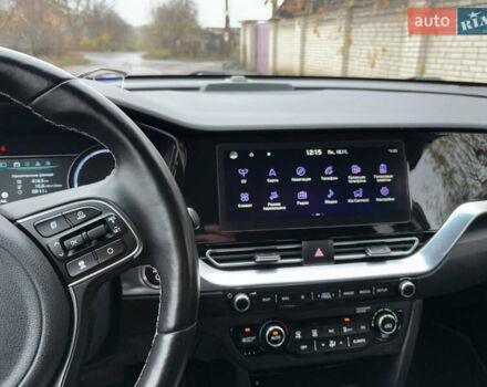 Синий Киа Niro, объемом двигателя 0 л и пробегом 115 тыс. км за 19900 $, фото 51 на Automoto.ua