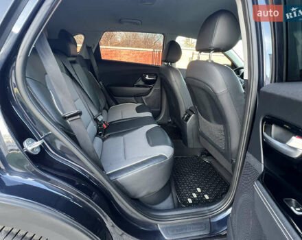 Синий Киа Niro, объемом двигателя 0 л и пробегом 92 тыс. км за 18799 $, фото 48 на Automoto.ua