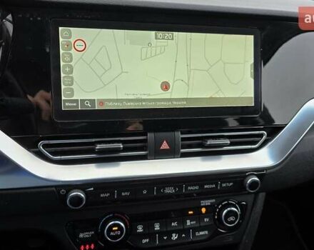 Синій Кіа Niro, об'ємом двигуна 0 л та пробігом 149 тис. км за 19000 $, фото 16 на Automoto.ua