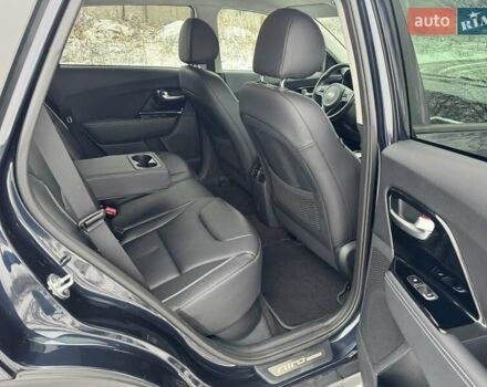 Синій Кіа Niro, об'ємом двигуна 0 л та пробігом 134 тис. км за 19300 $, фото 25 на Automoto.ua