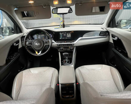 Синий Киа Niro, объемом двигателя 1.58 л и пробегом 58 тыс. км за 24500 $, фото 17 на Automoto.ua