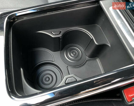 Синій Кіа Niro, об'ємом двигуна 0 л та пробігом 138 тис. км за 21200 $, фото 76 на Automoto.ua