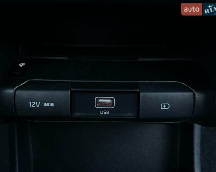 Синий Киа Niro, объемом двигателя 0 л и пробегом 58 тыс. км за 22900 $, фото 56 на Automoto.ua