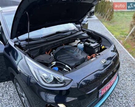 Синій Кіа Niro, об'ємом двигуна 0 л та пробігом 81 тис. км за 19350 $, фото 98 на Automoto.ua