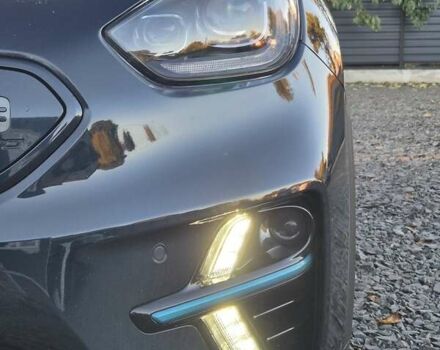 Синий Киа Niro, объемом двигателя 0 л и пробегом 143 тыс. км за 18999 $, фото 4 на Automoto.ua