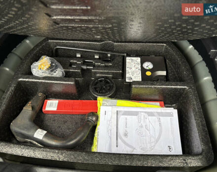 Синий Киа Niro, объемом двигателя 0 л и пробегом 115 тыс. км за 19900 $, фото 66 на Automoto.ua