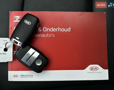 Синий Киа Niro, объемом двигателя 0 л и пробегом 117 тыс. км за 19900 $, фото 72 на Automoto.ua