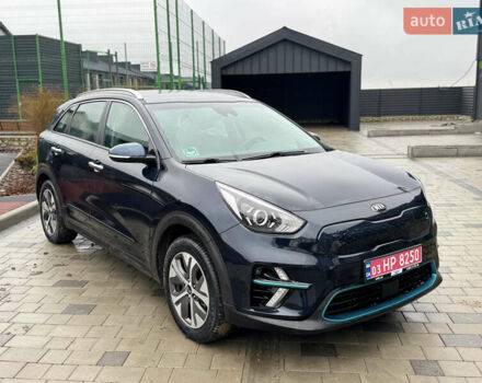 Синий Киа Niro, объемом двигателя 0 л и пробегом 63 тыс. км за 19990 $, фото 5 на Automoto.ua