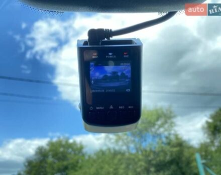 Синій Кіа Niro, об'ємом двигуна 0 л та пробігом 97 тис. км за 21950 $, фото 9 на Automoto.ua