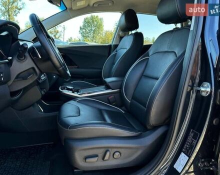 Синий Киа Niro, объемом двигателя 0 л и пробегом 45 тыс. км за 23700 $, фото 1 на Automoto.ua