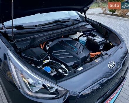 Синій Кіа Niro, об'ємом двигуна 0 л та пробігом 84 тис. км за 19450 $, фото 104 на Automoto.ua