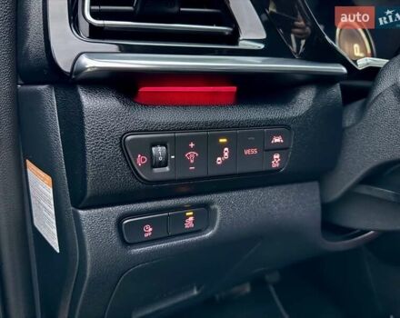 Синій Кіа Niro, об'ємом двигуна 0 л та пробігом 84 тис. км за 19450 $, фото 53 на Automoto.ua