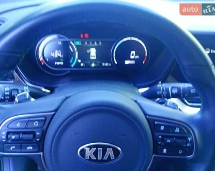 Синий Киа Niro, объемом двигателя 0 л и пробегом 101 тыс. км за 20950 $, фото 39 на Automoto.ua