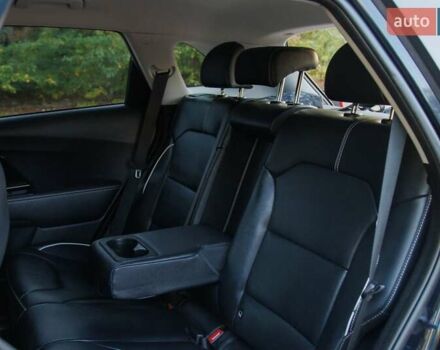 Синий Киа Niro, объемом двигателя 0 л и пробегом 125 тыс. км за 18950 $, фото 79 на Automoto.ua