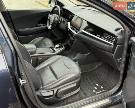 Синій Кіа Niro, об'ємом двигуна 0 л та пробігом 159 тис. км за 18499 $, фото 19 на Automoto.ua