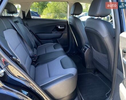 Синий Киа Niro, объемом двигателя 0 л и пробегом 105 тыс. км за 21500 $, фото 59 на Automoto.ua
