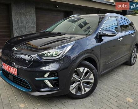 Синий Киа Niro, объемом двигателя 0 л и пробегом 138 тыс. км за 18799 $, фото 2 на Automoto.ua