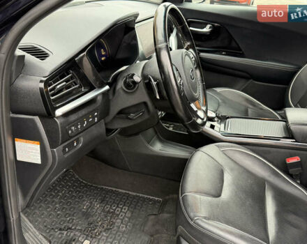 Синій Кіа Niro, об'ємом двигуна 0 л та пробігом 159 тис. км за 18499 $, фото 20 на Automoto.ua