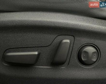 Синій Кіа Niro, об'ємом двигуна 0 л та пробігом 62 тис. км за 24600 $, фото 48 на Automoto.ua