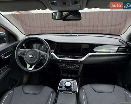 Синий Киа Niro, объемом двигателя 0 л и пробегом 149 тыс. км за 19700 $, фото 22 на Automoto.ua