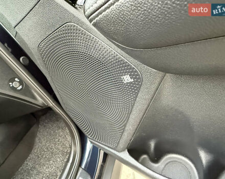 Синий Киа Niro, объемом двигателя 0 л и пробегом 88 тыс. км за 20999 $, фото 40 на Automoto.ua