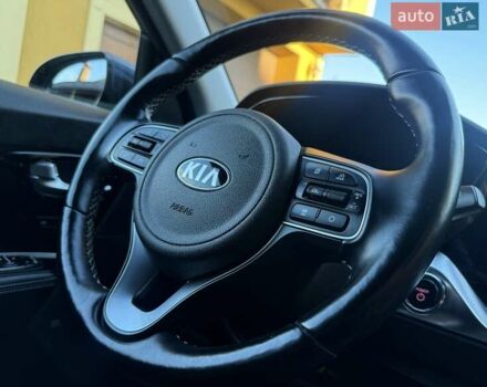 Синий Киа Niro, объемом двигателя 0 л и пробегом 138 тыс. км за 18950 $, фото 128 на Automoto.ua