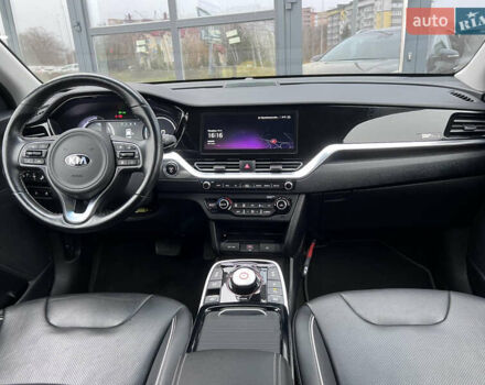 Синій Кіа Niro, об'ємом двигуна 0 л та пробігом 112 тис. км за 20800 $, фото 29 на Automoto.ua