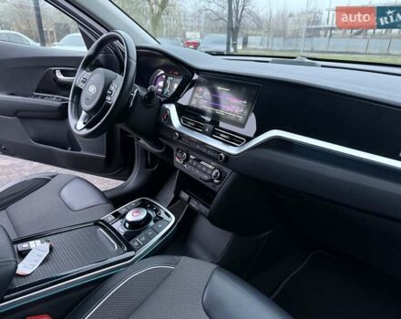 Синий Киа Niro, объемом двигателя 0 л и пробегом 138 тыс. км за 18900 $, фото 23 на Automoto.ua