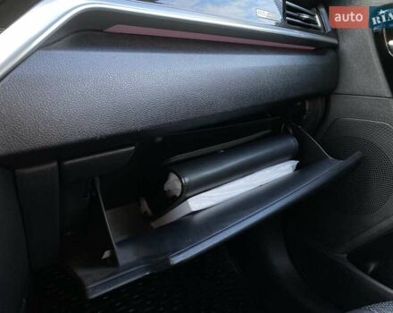 Синий Киа Niro, объемом двигателя 0 л и пробегом 70 тыс. км за 23200 $, фото 45 на Automoto.ua