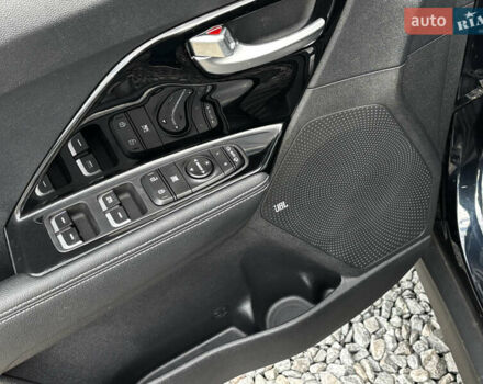 Синій Кіа Niro, об'ємом двигуна 0 л та пробігом 46 тис. км за 23050 $, фото 23 на Automoto.ua
