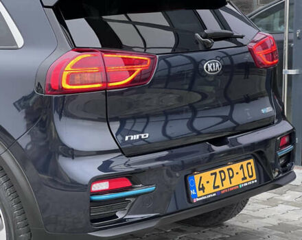 Синій Кіа Niro, об'ємом двигуна 0 л та пробігом 112 тис. км за 20800 $, фото 11 на Automoto.ua