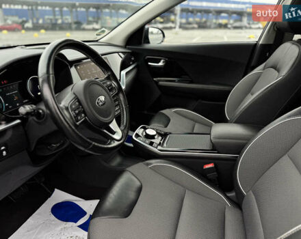 Синий Киа Niro, объемом двигателя 0 л и пробегом 147 тыс. км за 19500 $, фото 28 на Automoto.ua