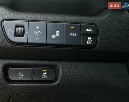 Синій Кіа Niro, об'ємом двигуна 0 л та пробігом 57 тис. км за 24700 $, фото 11 на Automoto.ua