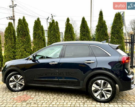 Синій Кіа Niro, об'ємом двигуна 0 л та пробігом 87 тис. км за 18999 $, фото 14 на Automoto.ua