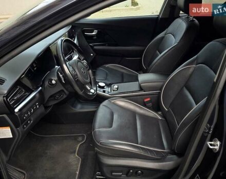 Синий Киа Niro, объемом двигателя 0 л и пробегом 138 тыс. км за 18799 $, фото 22 на Automoto.ua